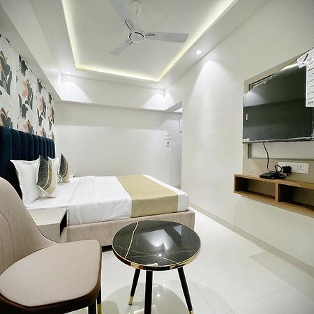 The Orion - Premium Apartments มุมไบ ภายนอก รูปภาพ