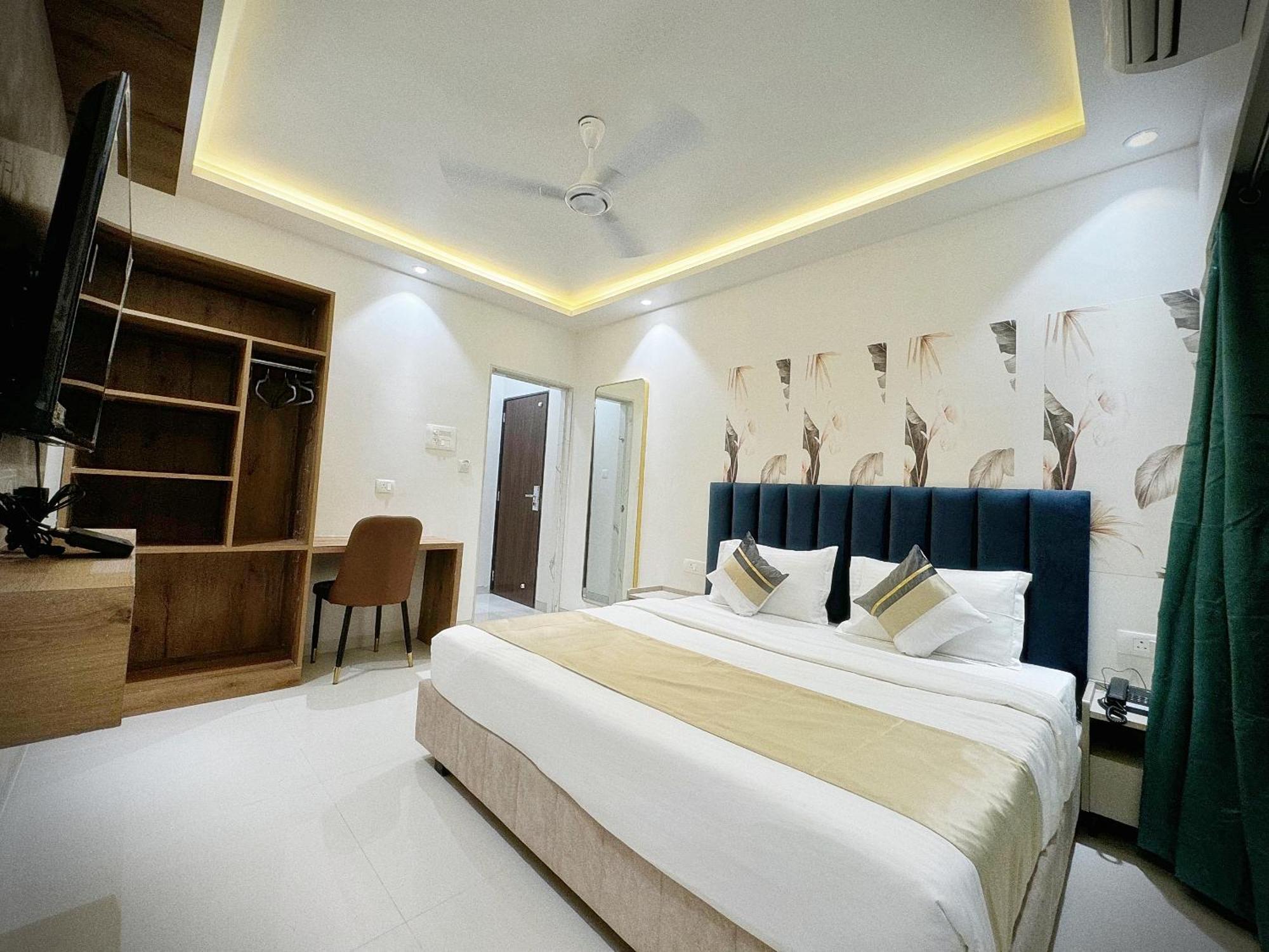 The Orion - Premium Apartments มุมไบ ภายนอก รูปภาพ