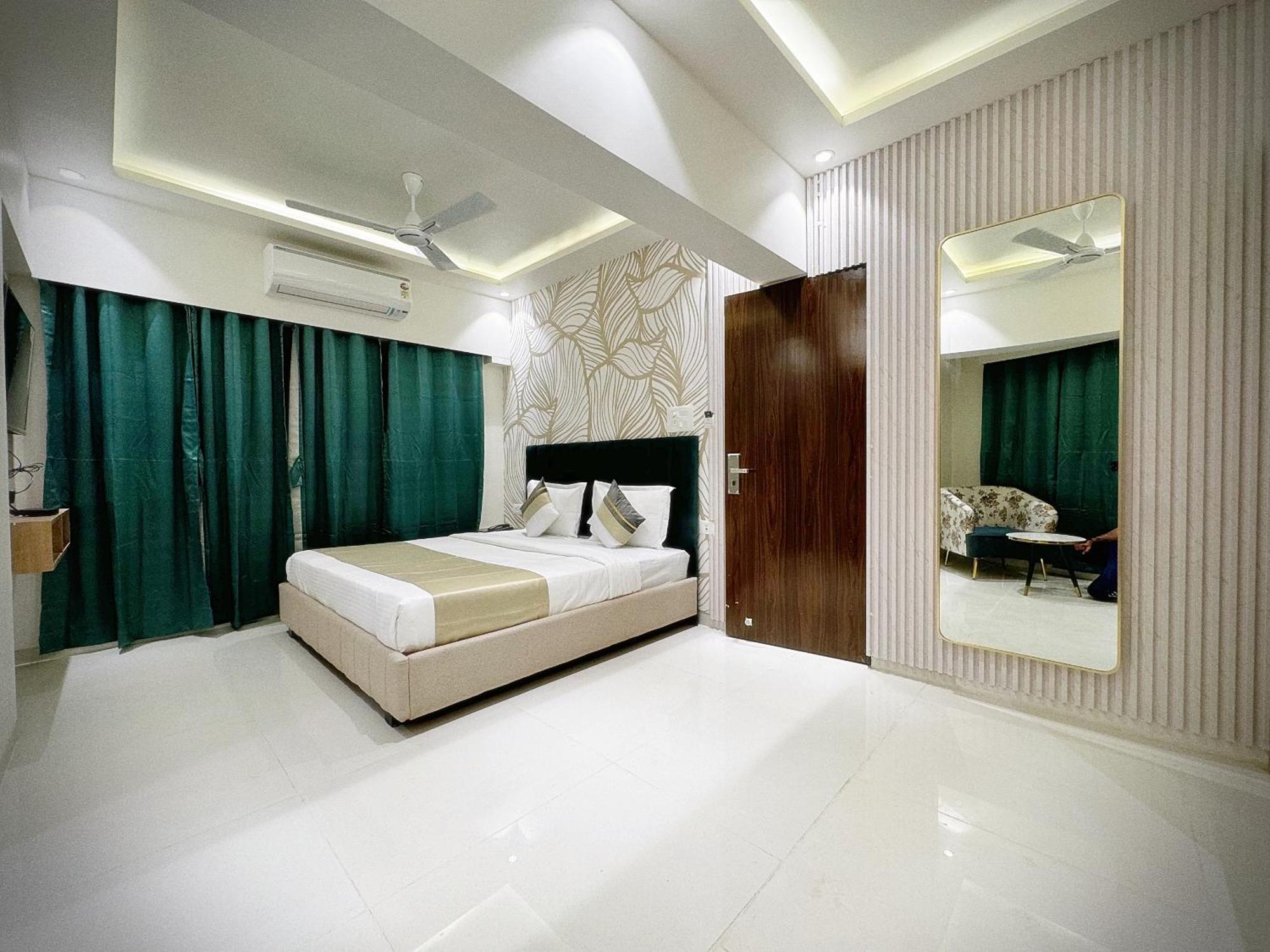 The Orion - Premium Apartments มุมไบ ภายนอก รูปภาพ