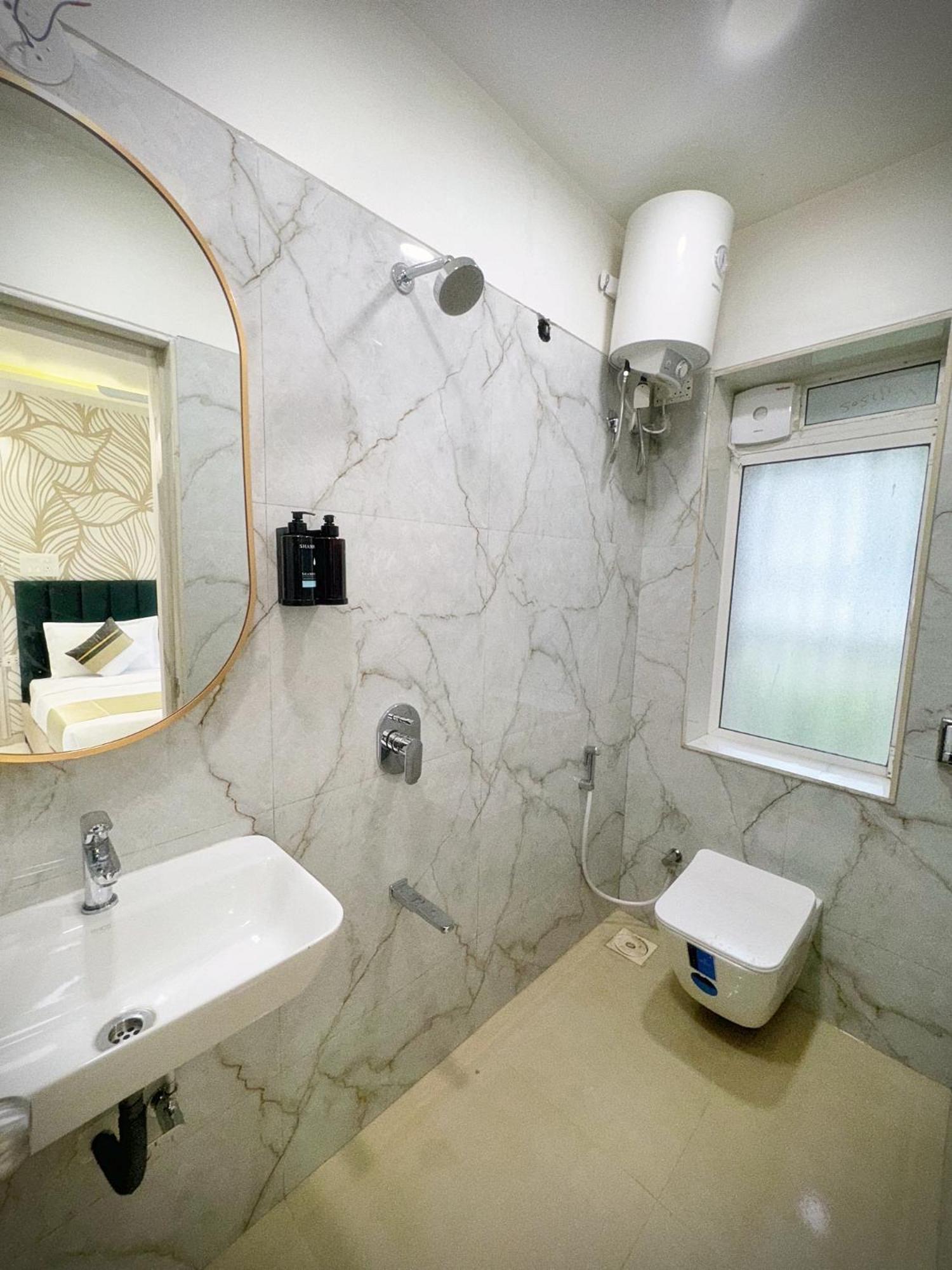 The Orion - Premium Apartments มุมไบ ภายนอก รูปภาพ